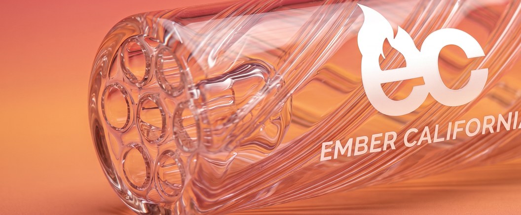 Close-up of the spiral glass tip's multi-hole end